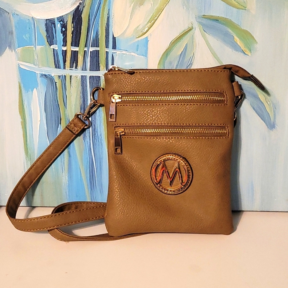 Mia K Farrow purse